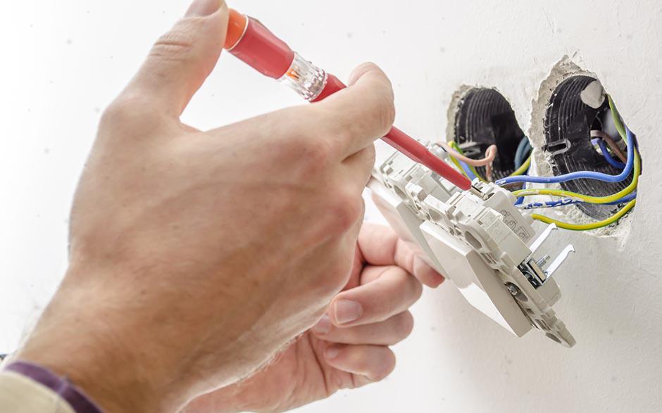 électricien de maintenance Paris 10